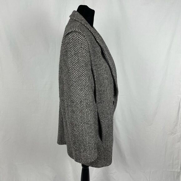 Vintage Jennifer Moore 100% Wool Herringbone Tweed Overcoat - Women’s 6P - Picture 3 of 5